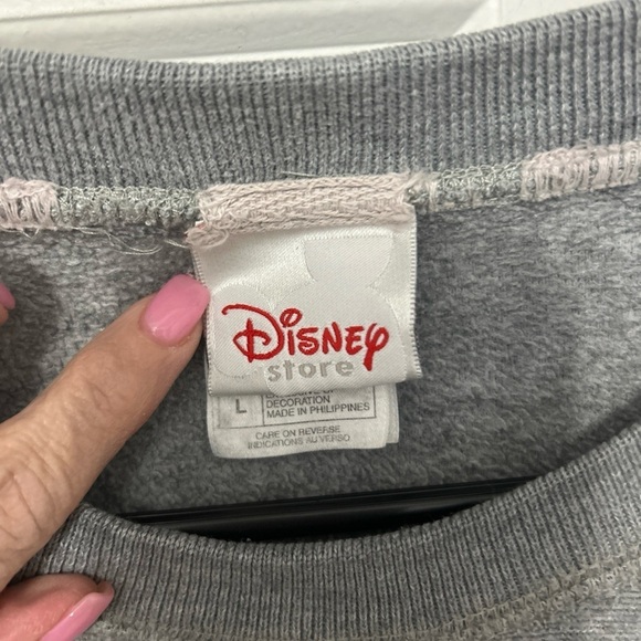 Disney Eeyore ice skates sweatshirt size large gray appliqué crewneck - Picture 3 of 6